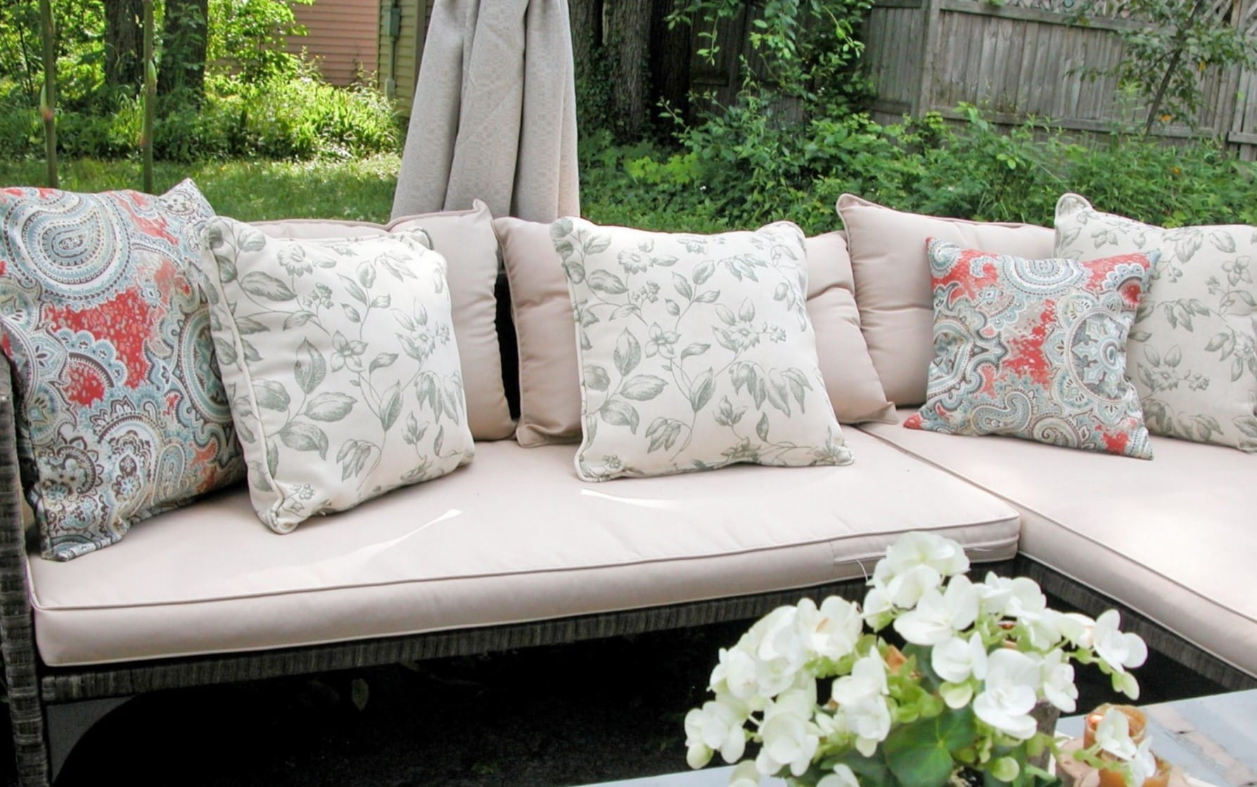 15 Amazing Patio Pillows For 2024