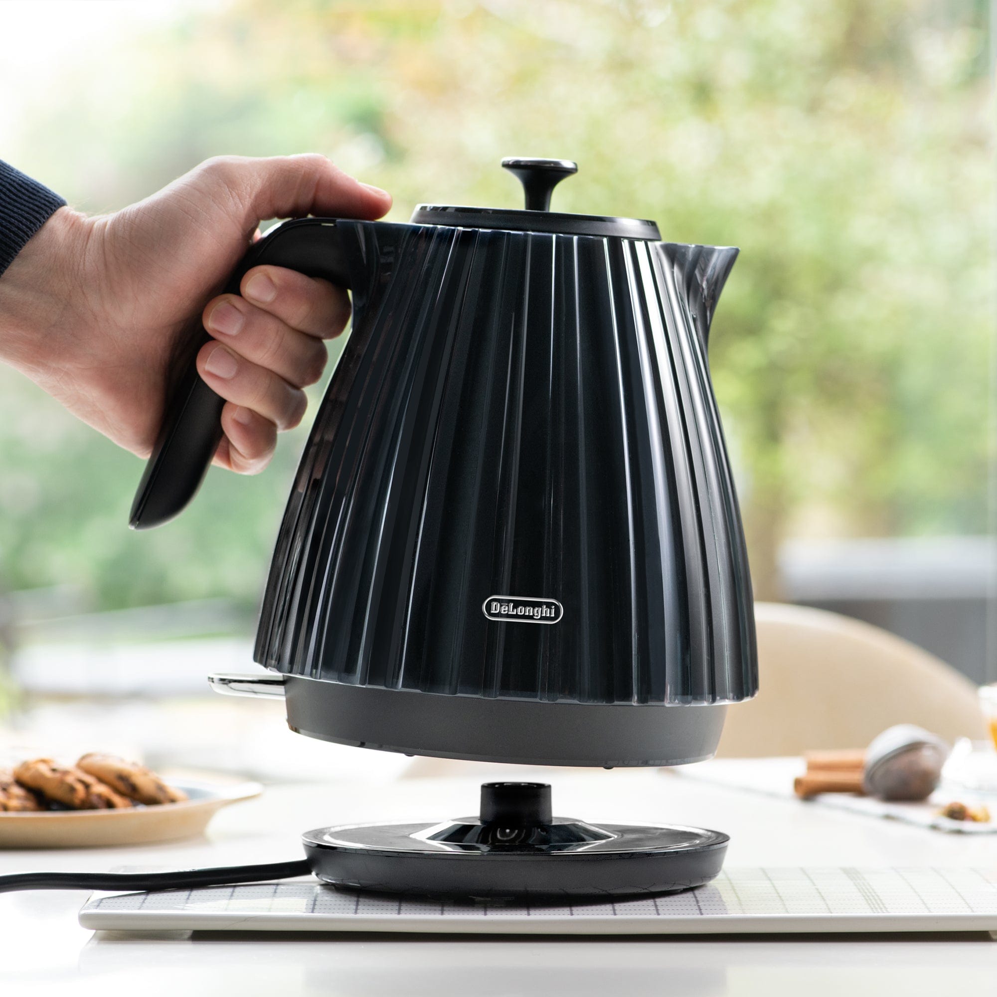 8 Amazing Delonghi Electric Kettle For 2024