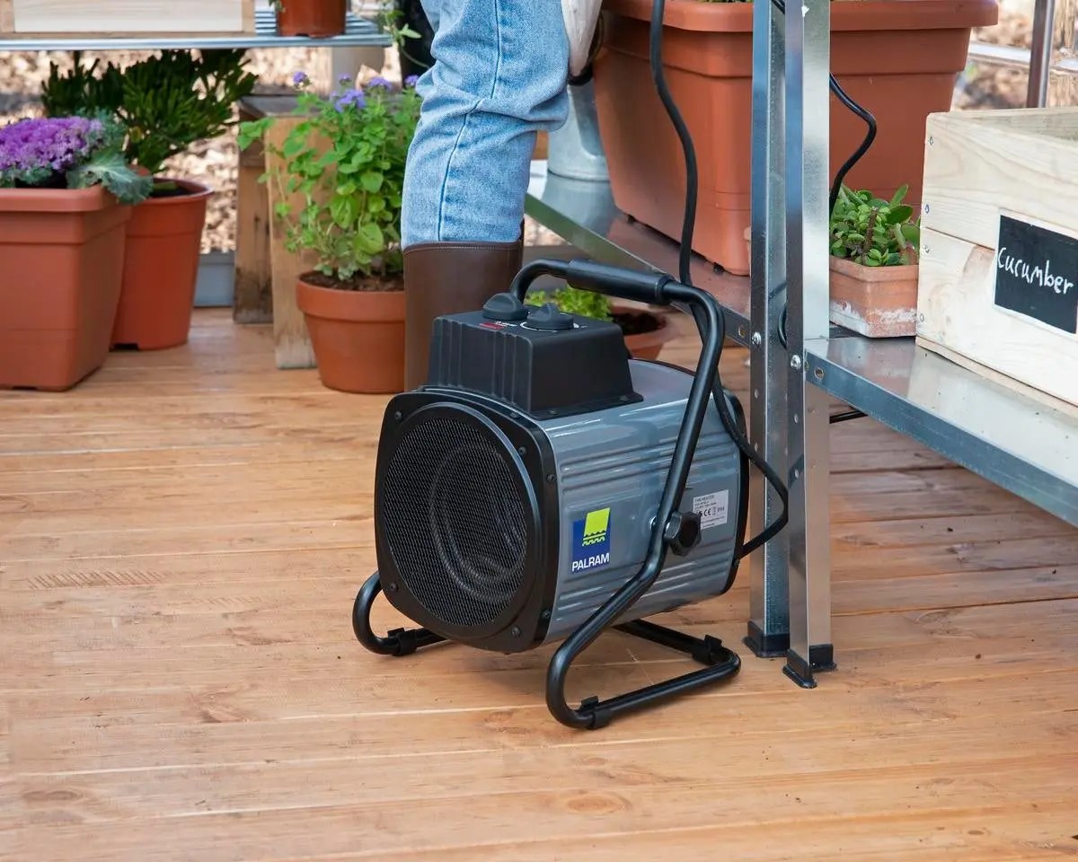 https://storables.com/wp-content/uploads/2023/12/8-amazing-greenhouse-heater-with-thermostat-for-2023-1702254833.jpg