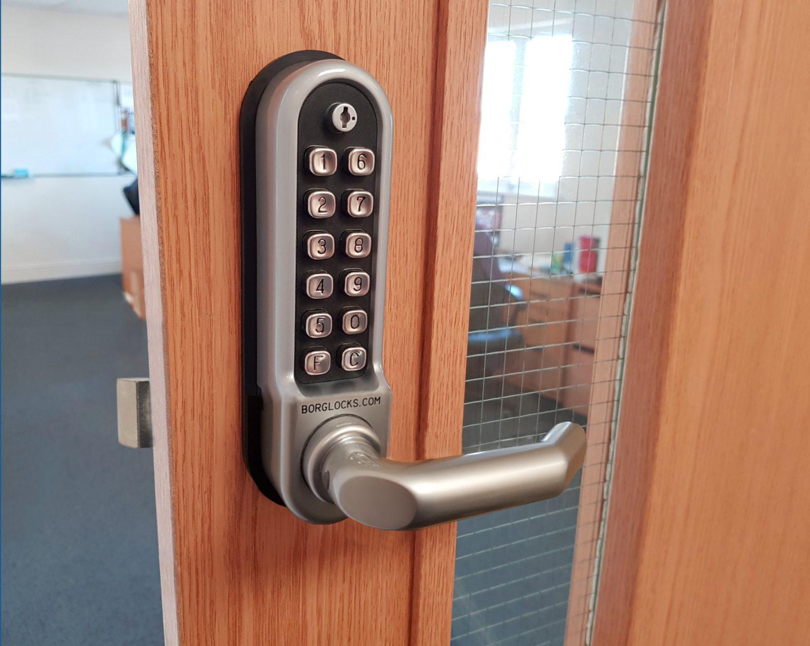 9 Best Door Lock With Code For 2024