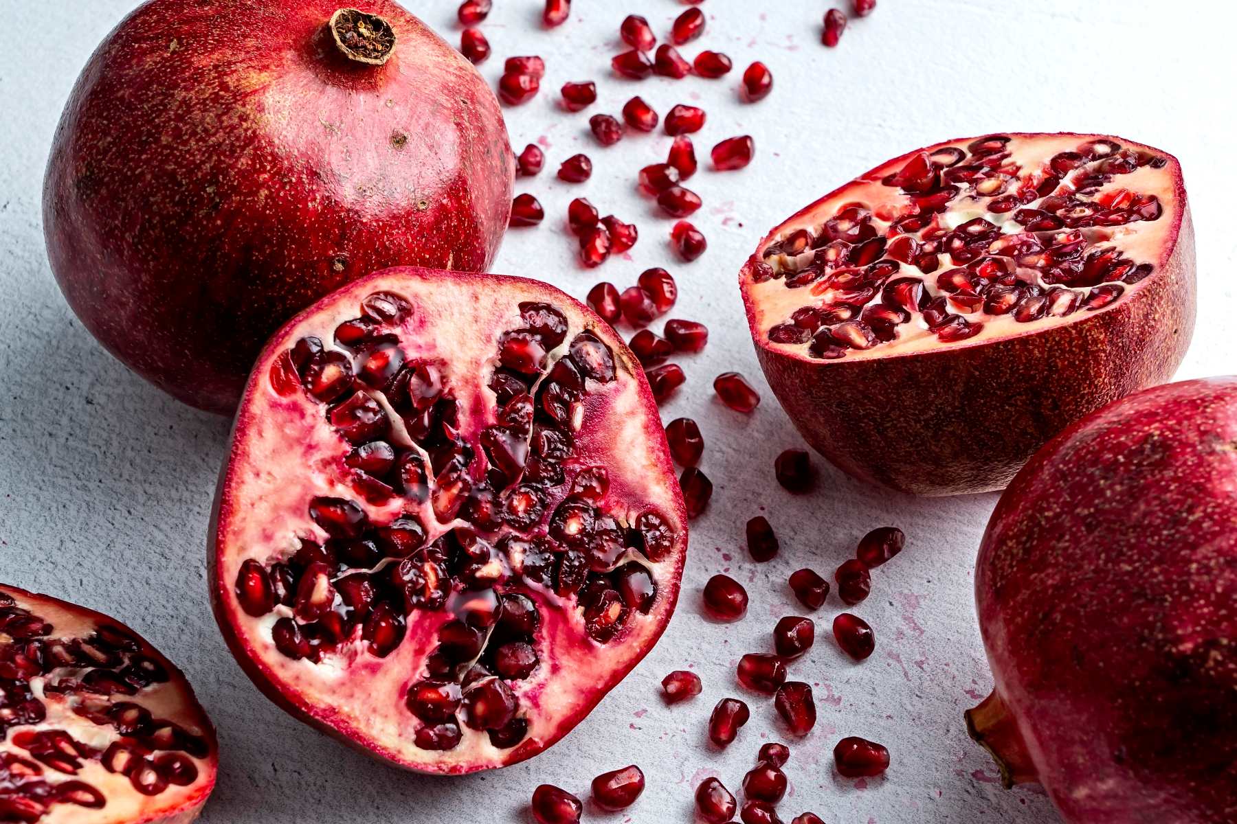 How Do You Get Pomegranate Seeds Out