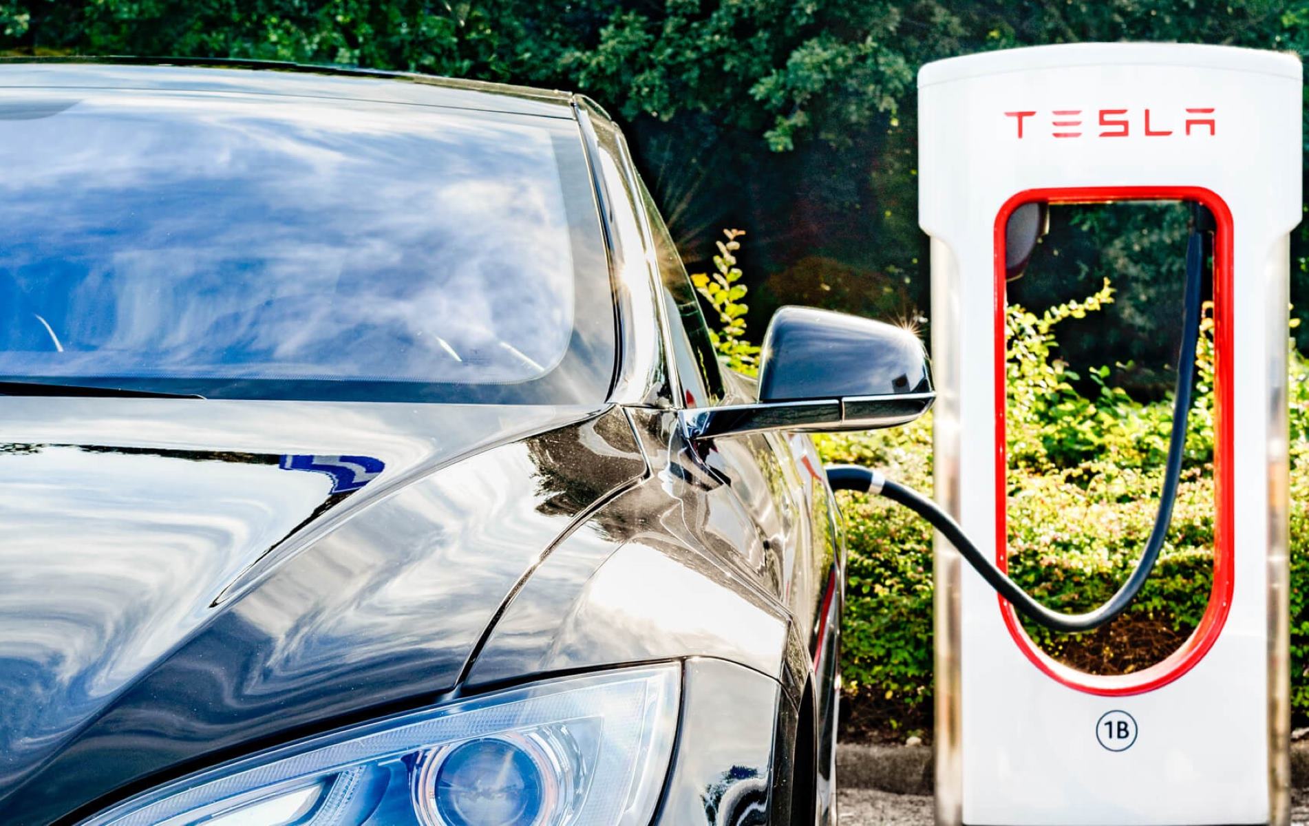 How Do You Pay At A Tesla Charging Station