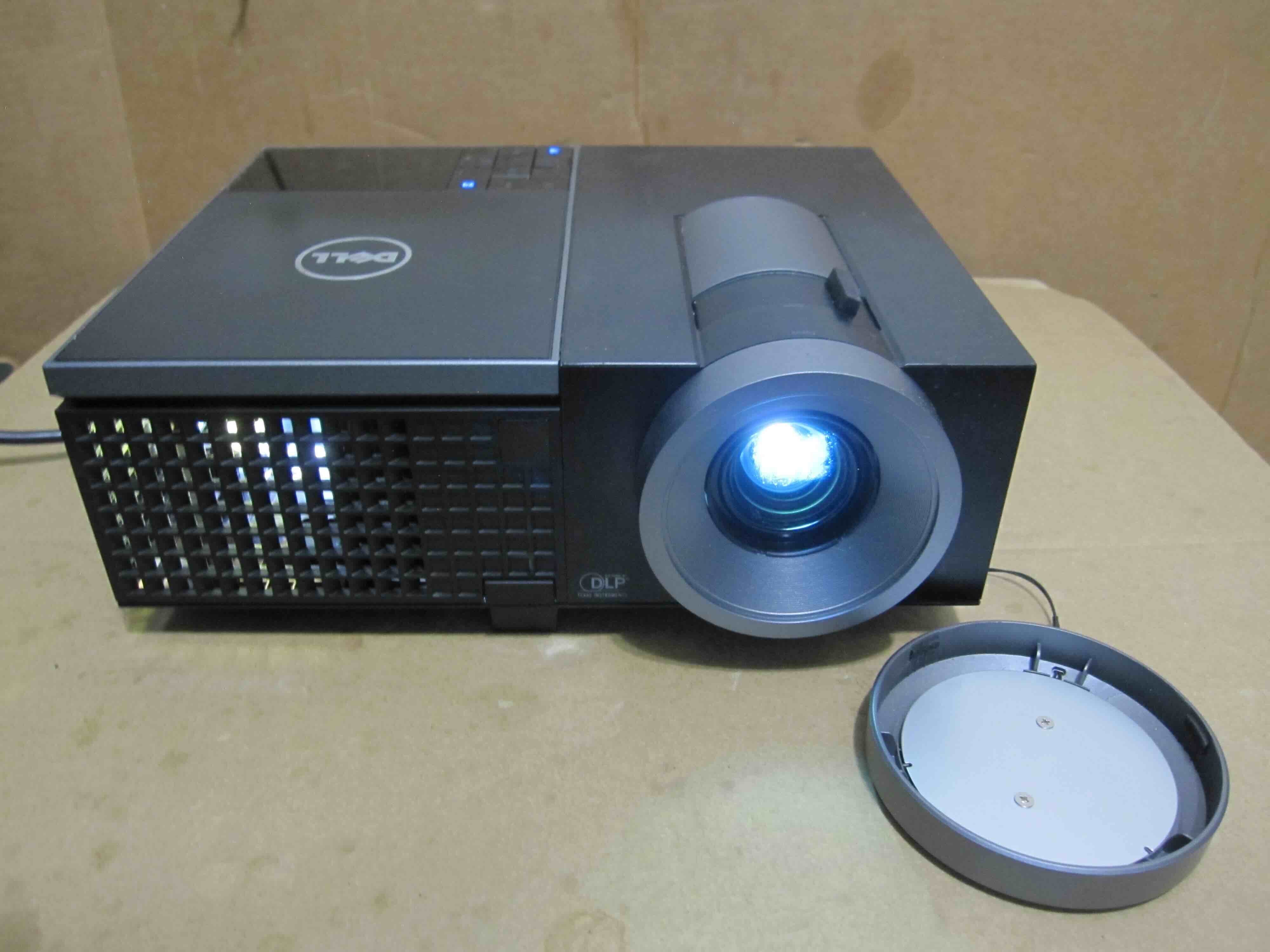 How Does Windows 8.1 Transmit Display Signals To A Network Projector