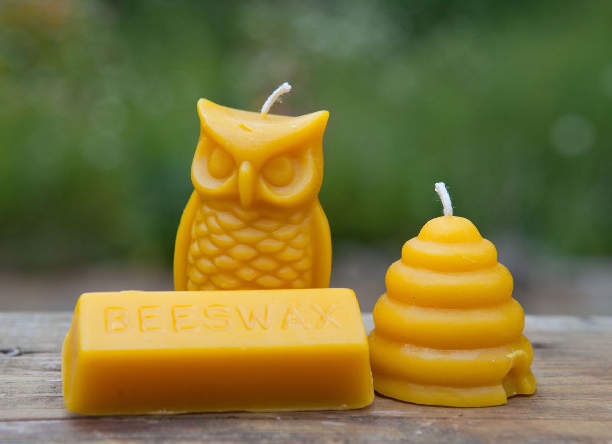 How Long Do Beeswax Candles Last