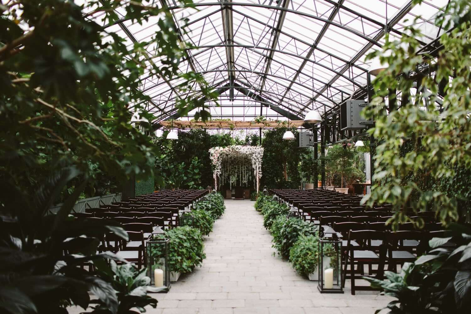 How Many Bunches Of Greenery For A Wedding