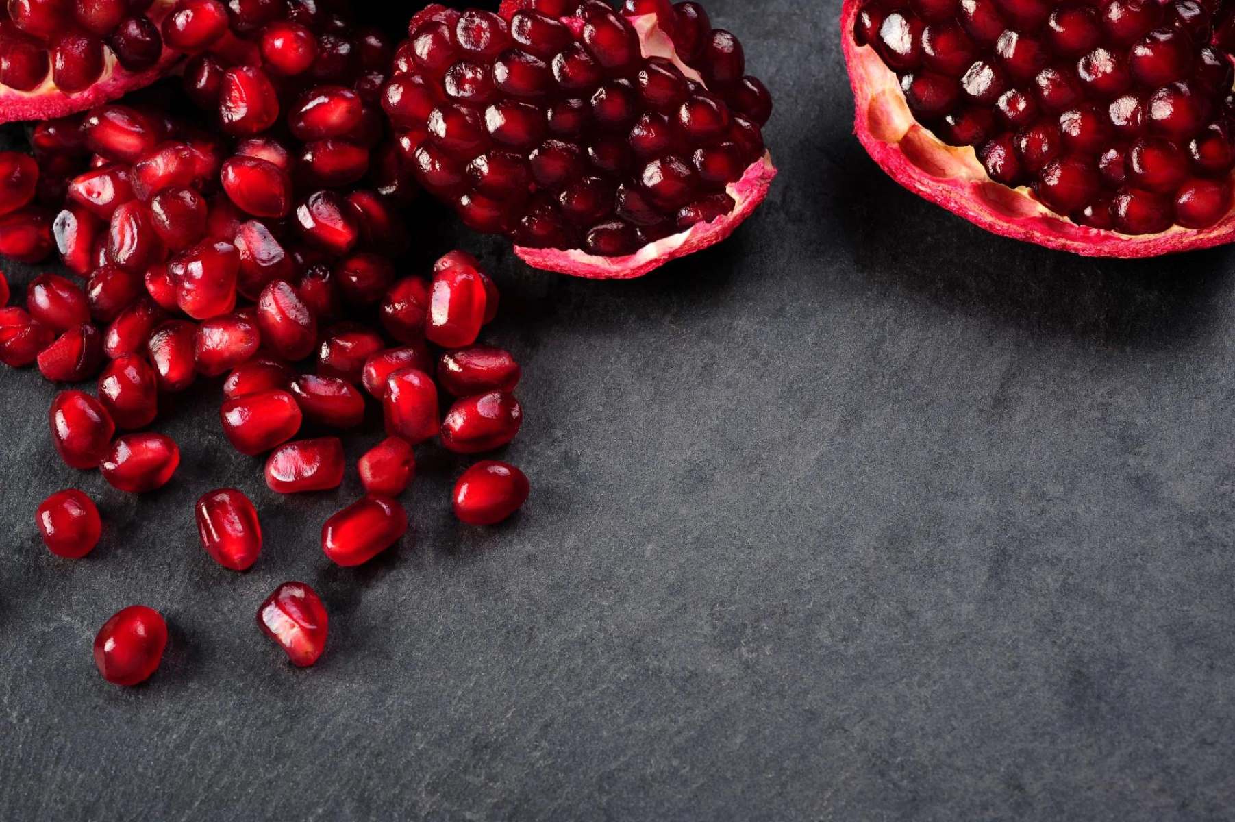 How Many Calories Are In Pomegranate Seeds