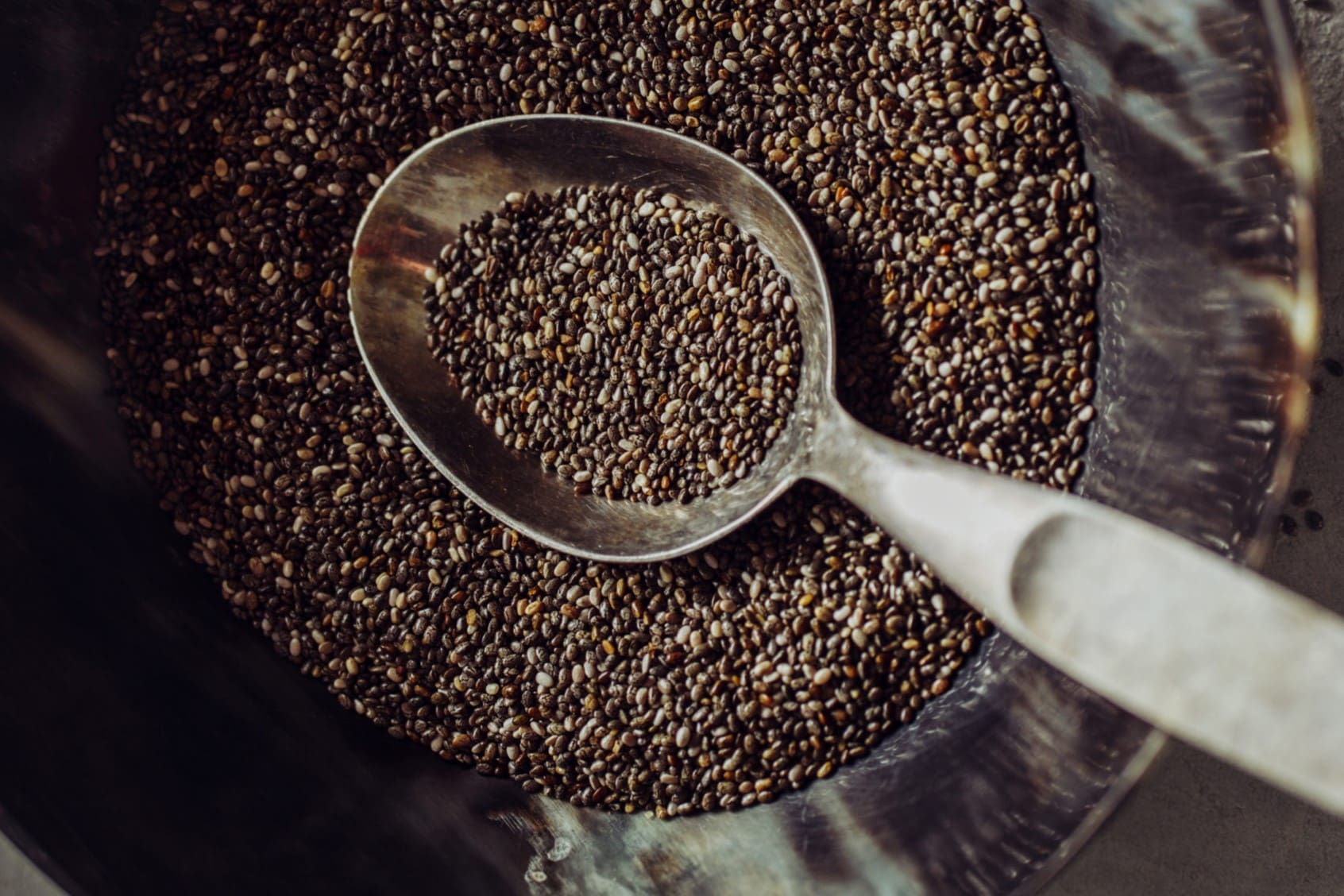 How Many Calories In 1 Tablespoon Chia Seeds