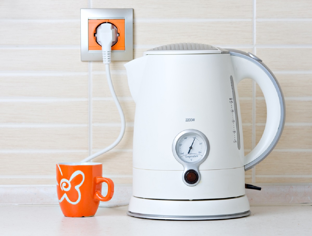 How Many Watts Does An Electric Kettle Use