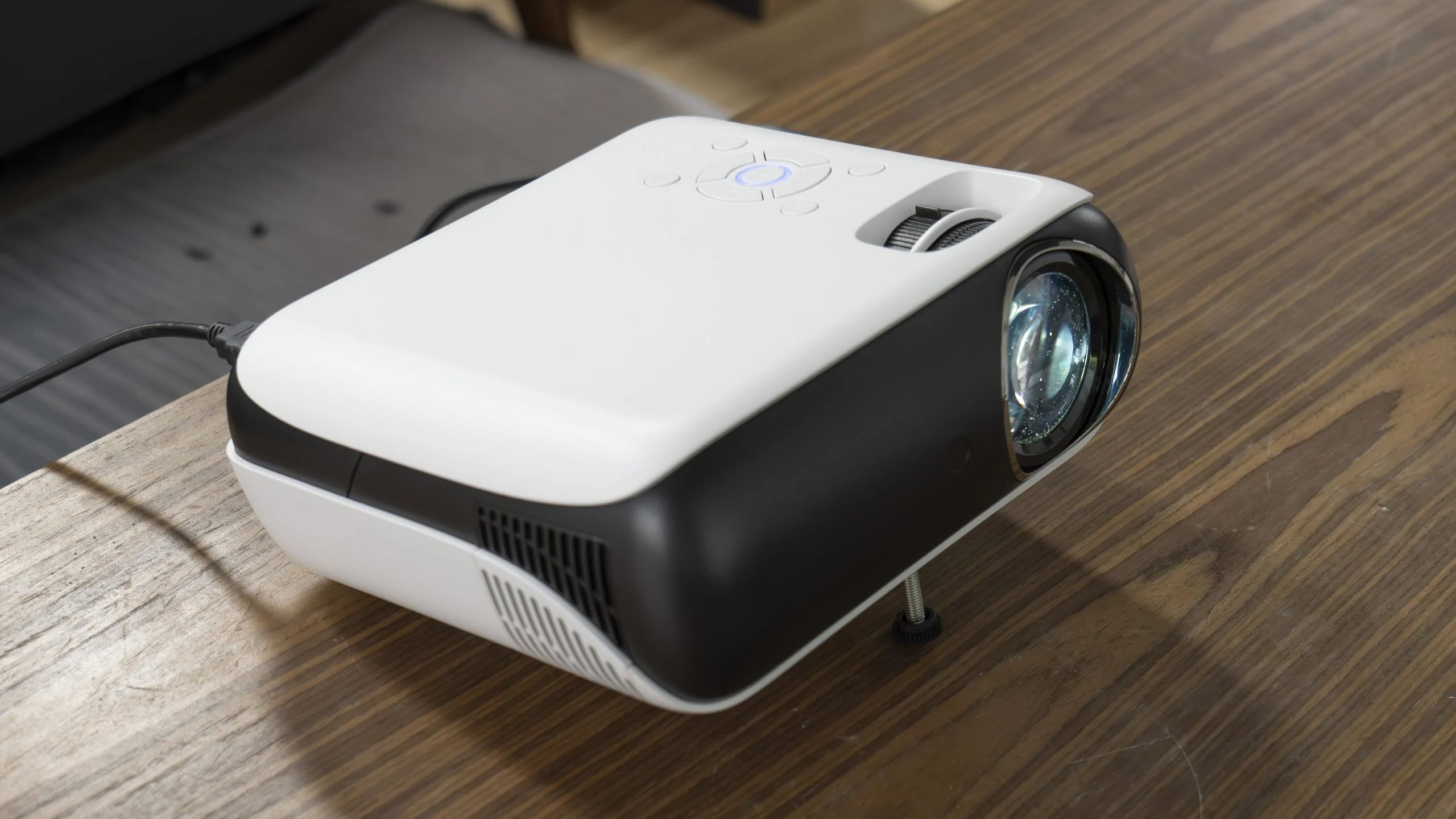 How To Adjust Brightness On Projector