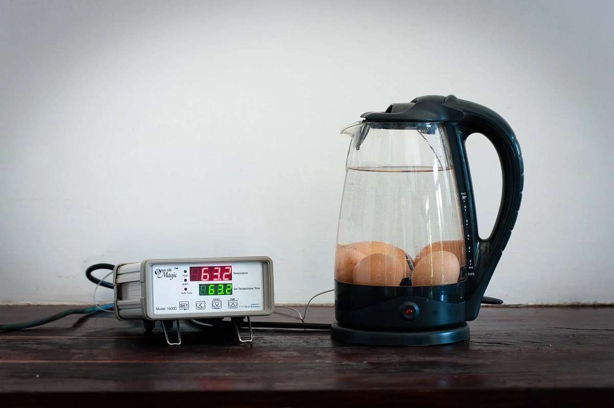 How To Boil Eggs In An Electric Kettle