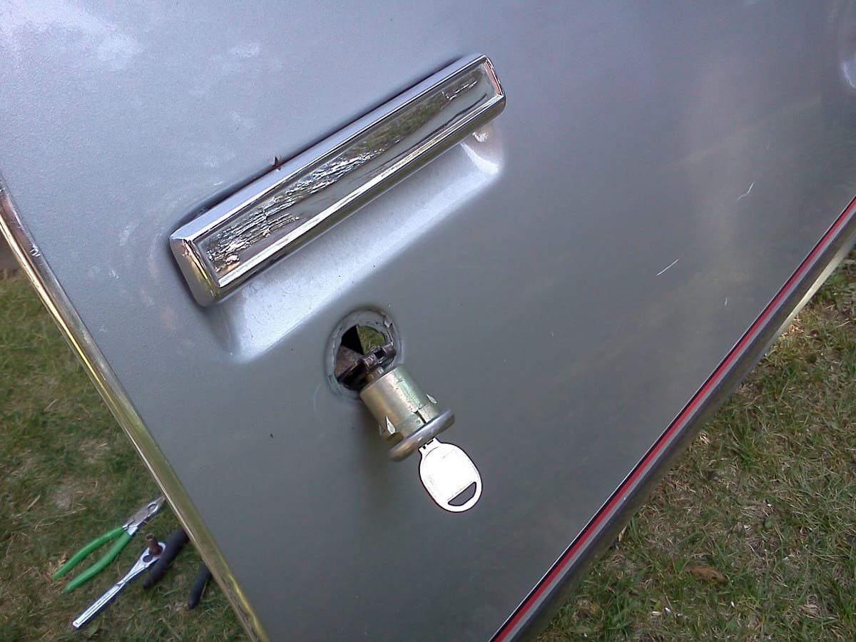 How To Change Door Lock Cylinder On A Car
