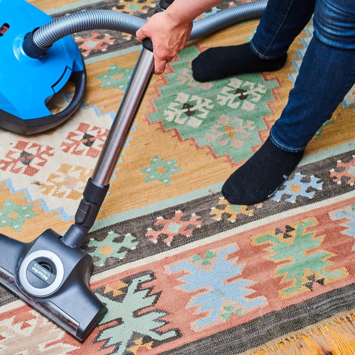How To Clean A Home Carpet