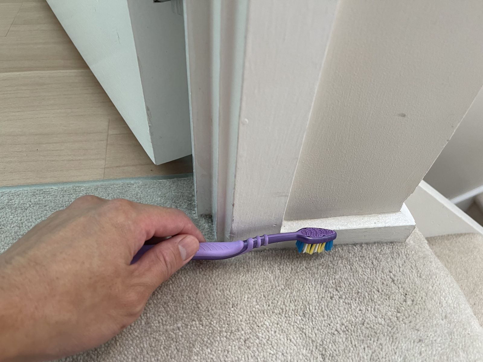 How To Clean The Edges Of A Carpet