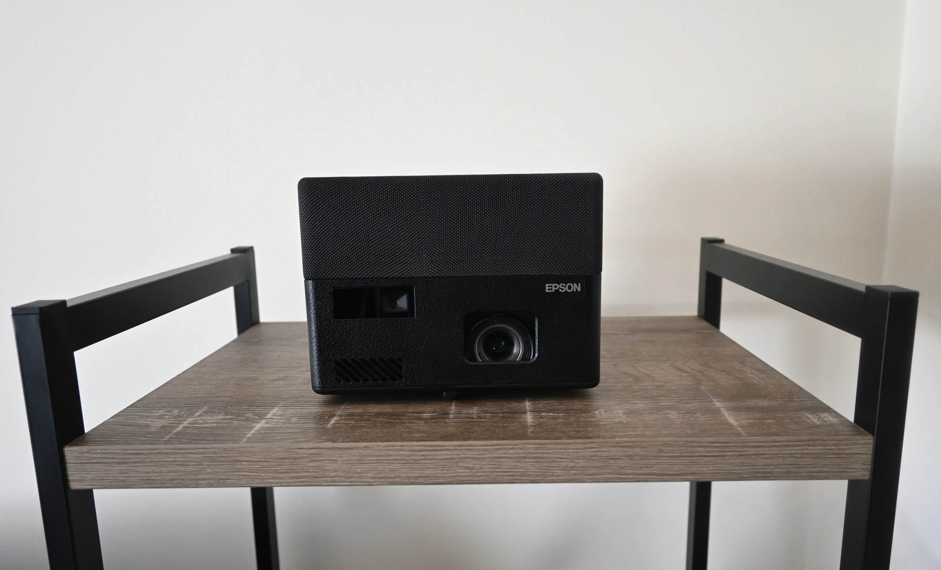 How To Connect A Projector To A Bluetooth Speaker