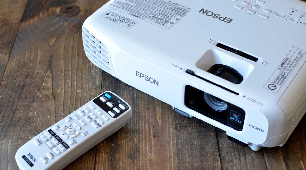 How To Connect Epson Projector With Laptop