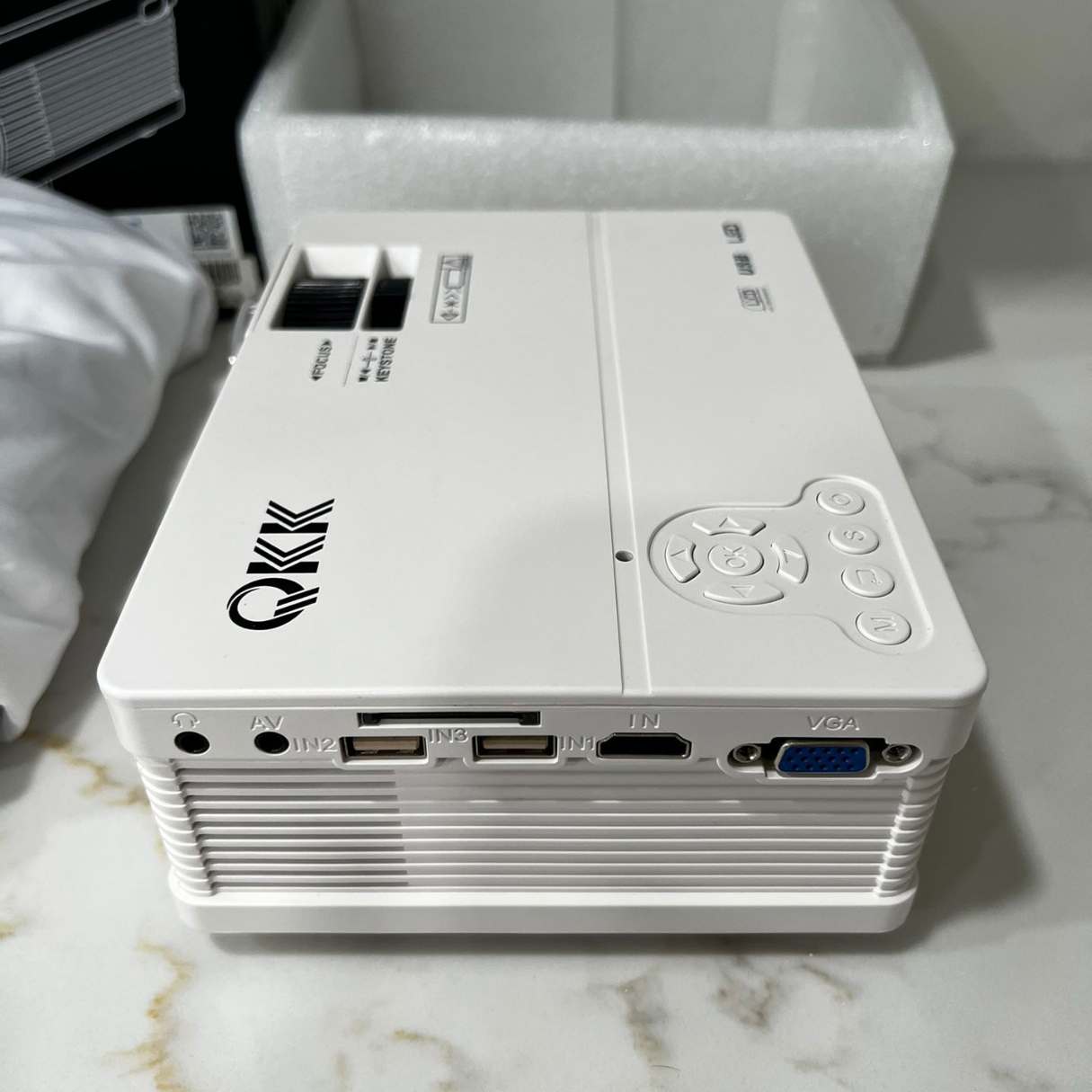 How To Connect QKK Mini Projector To IPhone