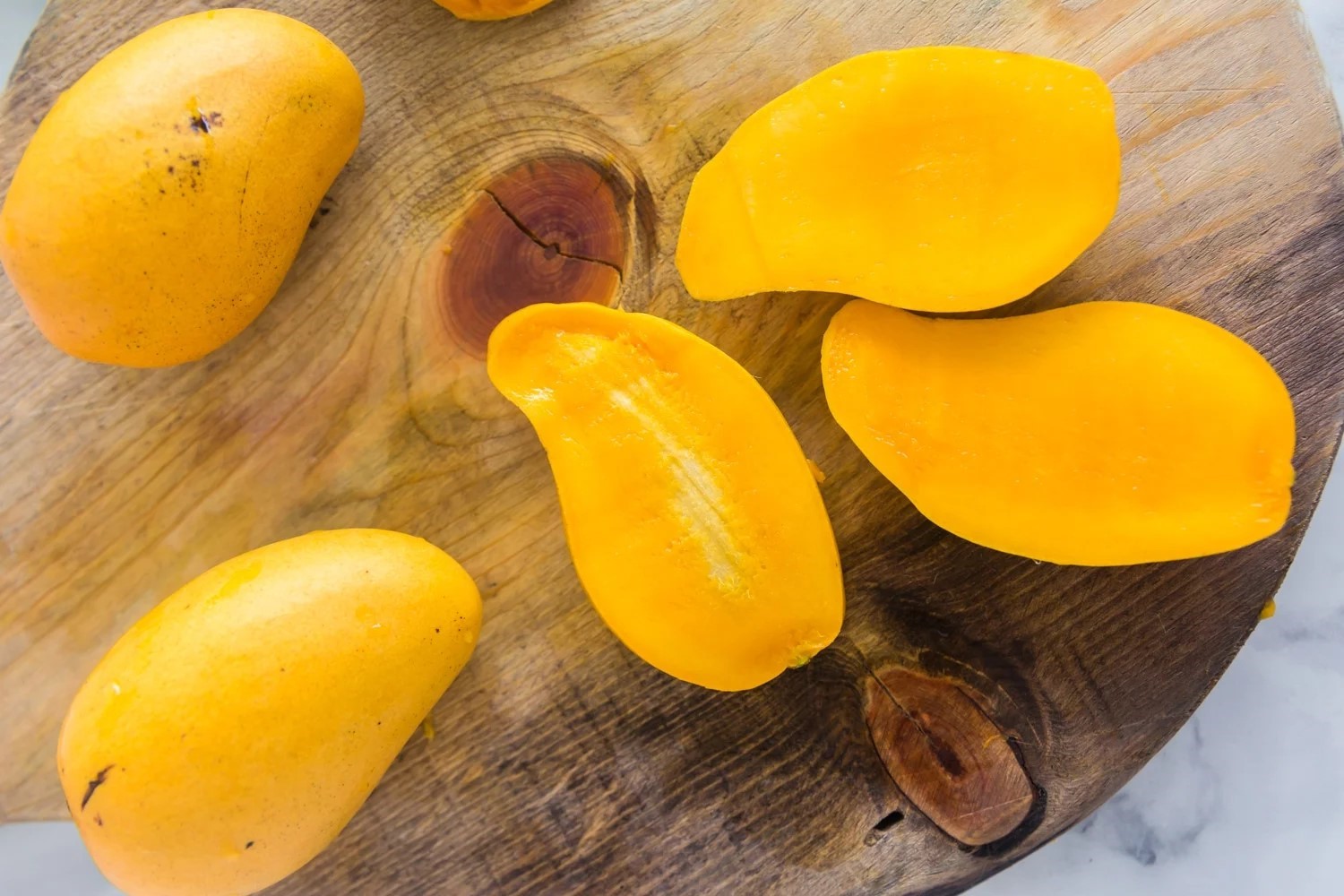 How To Cut A Mango With Seed