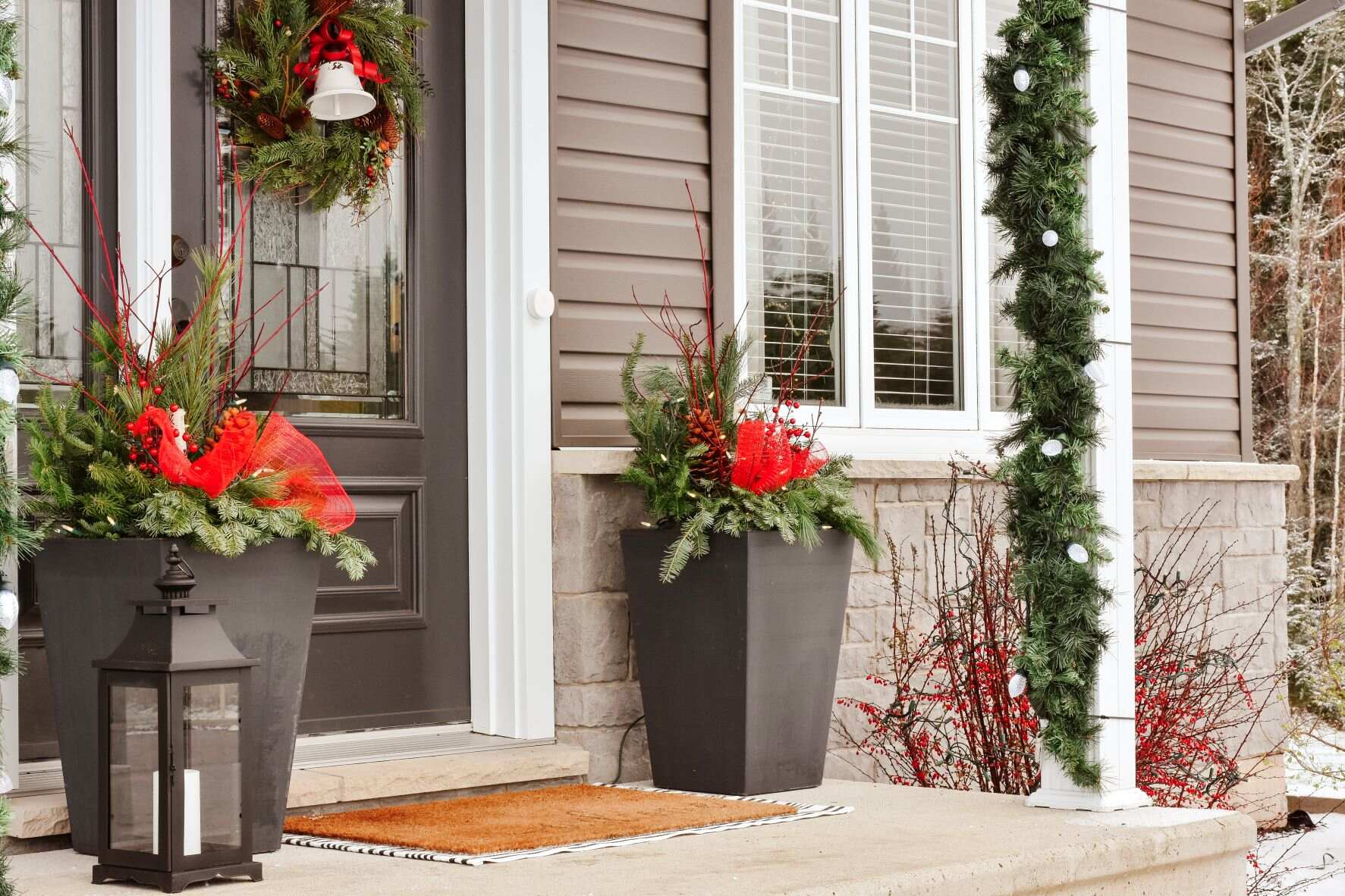 How To Decorate A Front Porch For Christmas