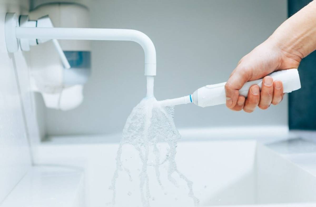 How To Disinfect An Electric Toothbrush