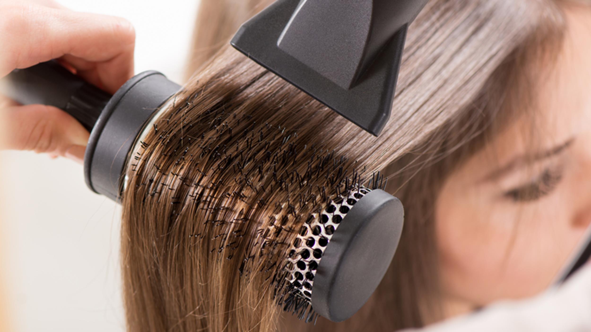 How To Do A Blowout With A Hair Dryer