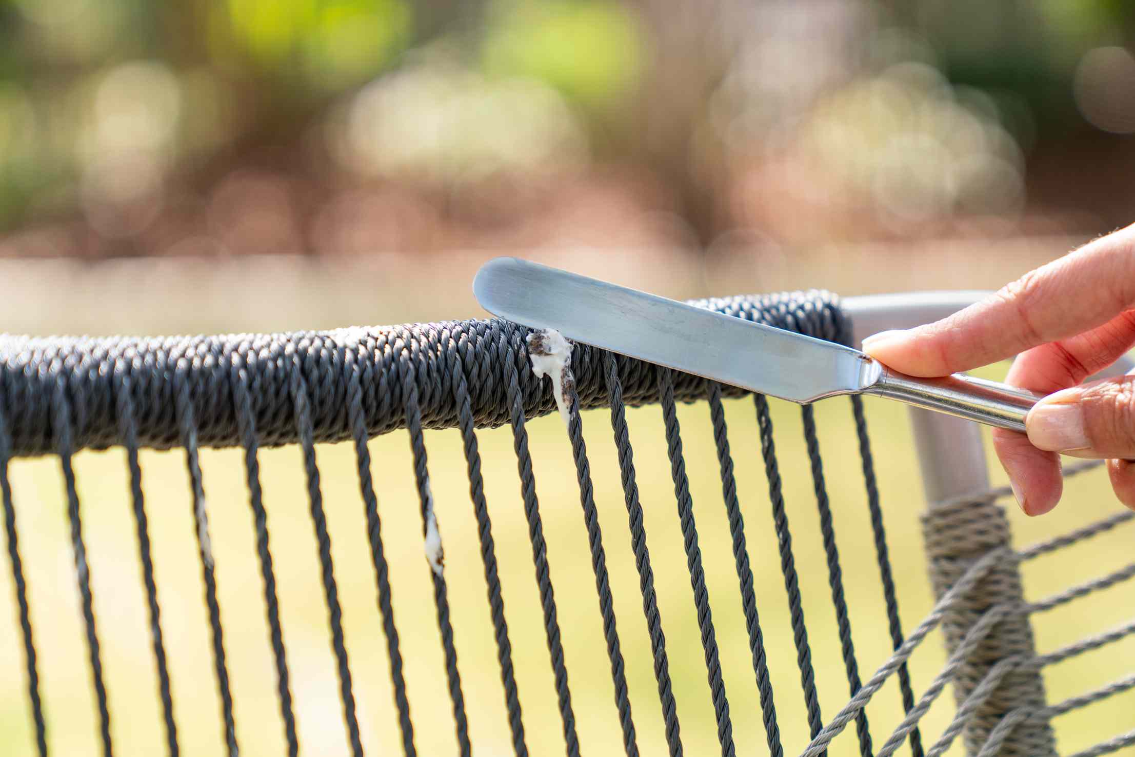 How To Get Bird Poop Off Patio Furniture | Storables