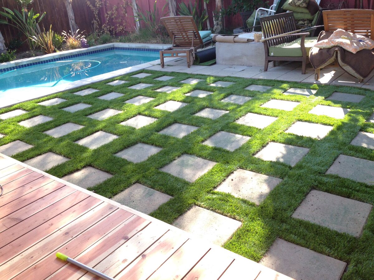 How To Lay Patio Pavers On Grass