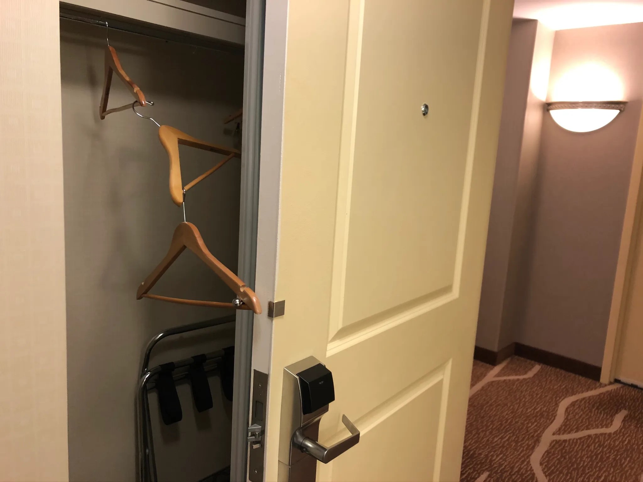 How To Lock A Hotel Door With A Hanger