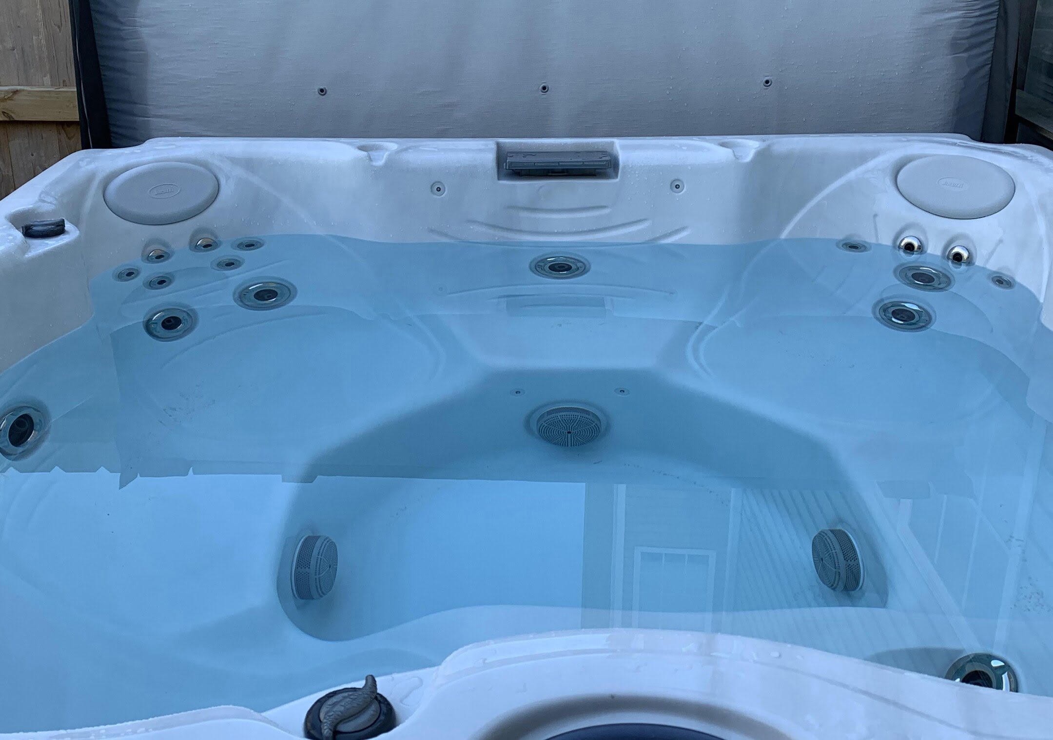 How To Lower PH In Hot Tub With Vinegar