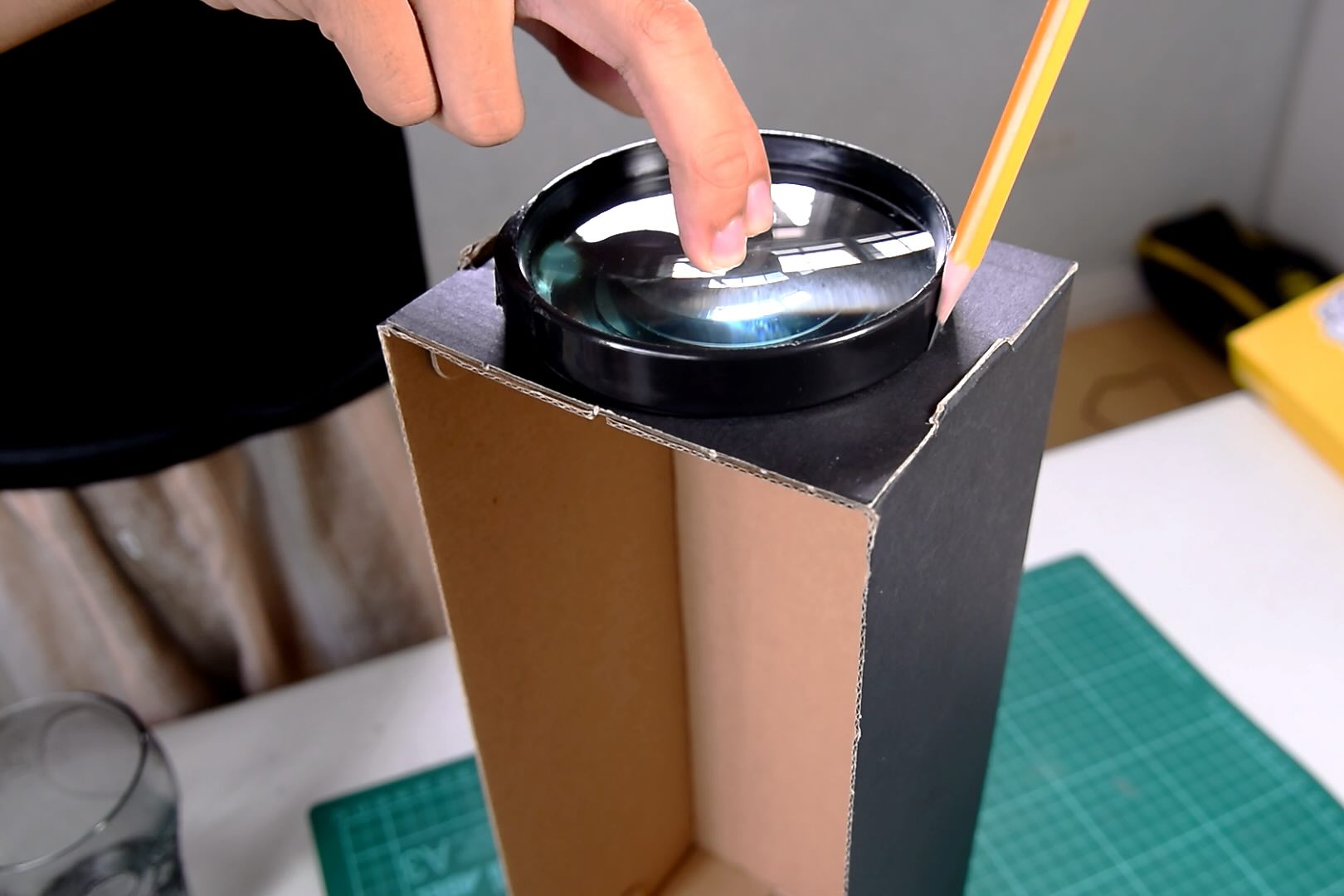 How To Make A Projector With A Glass Cup