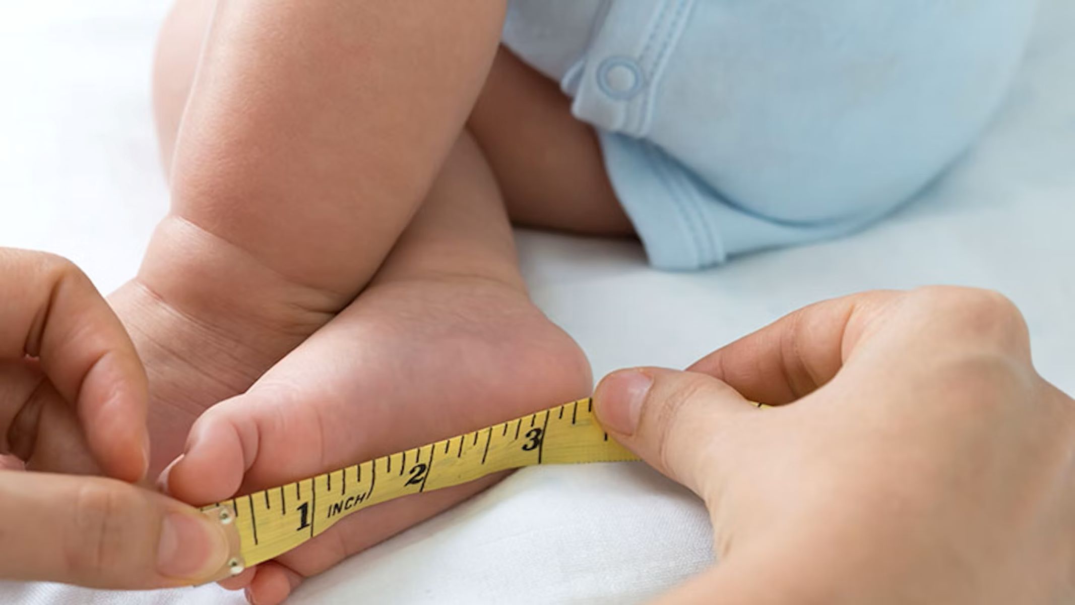 How To Measure Foot Size With Measuring Tape