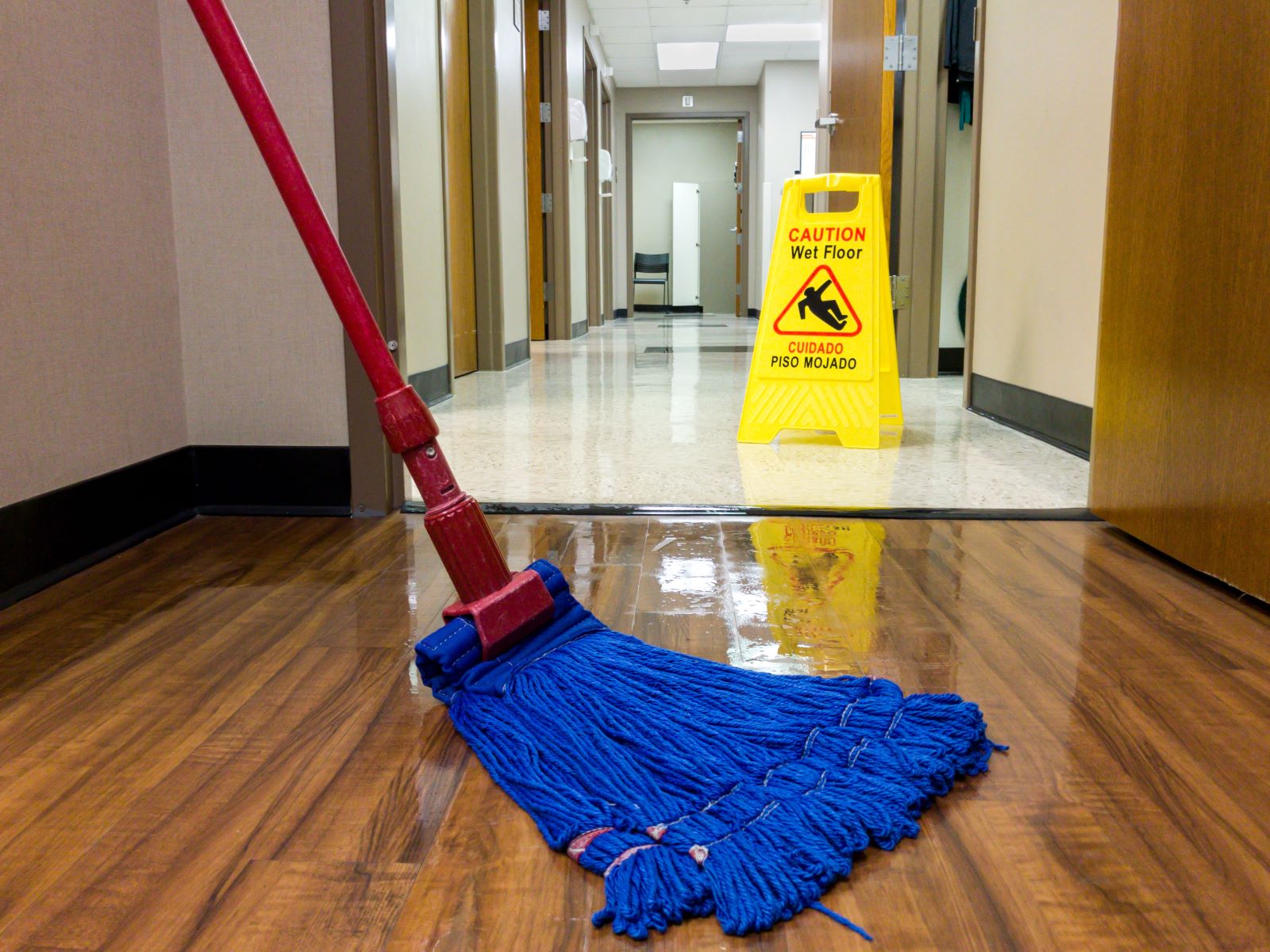 How To Mop Floors With Bleach