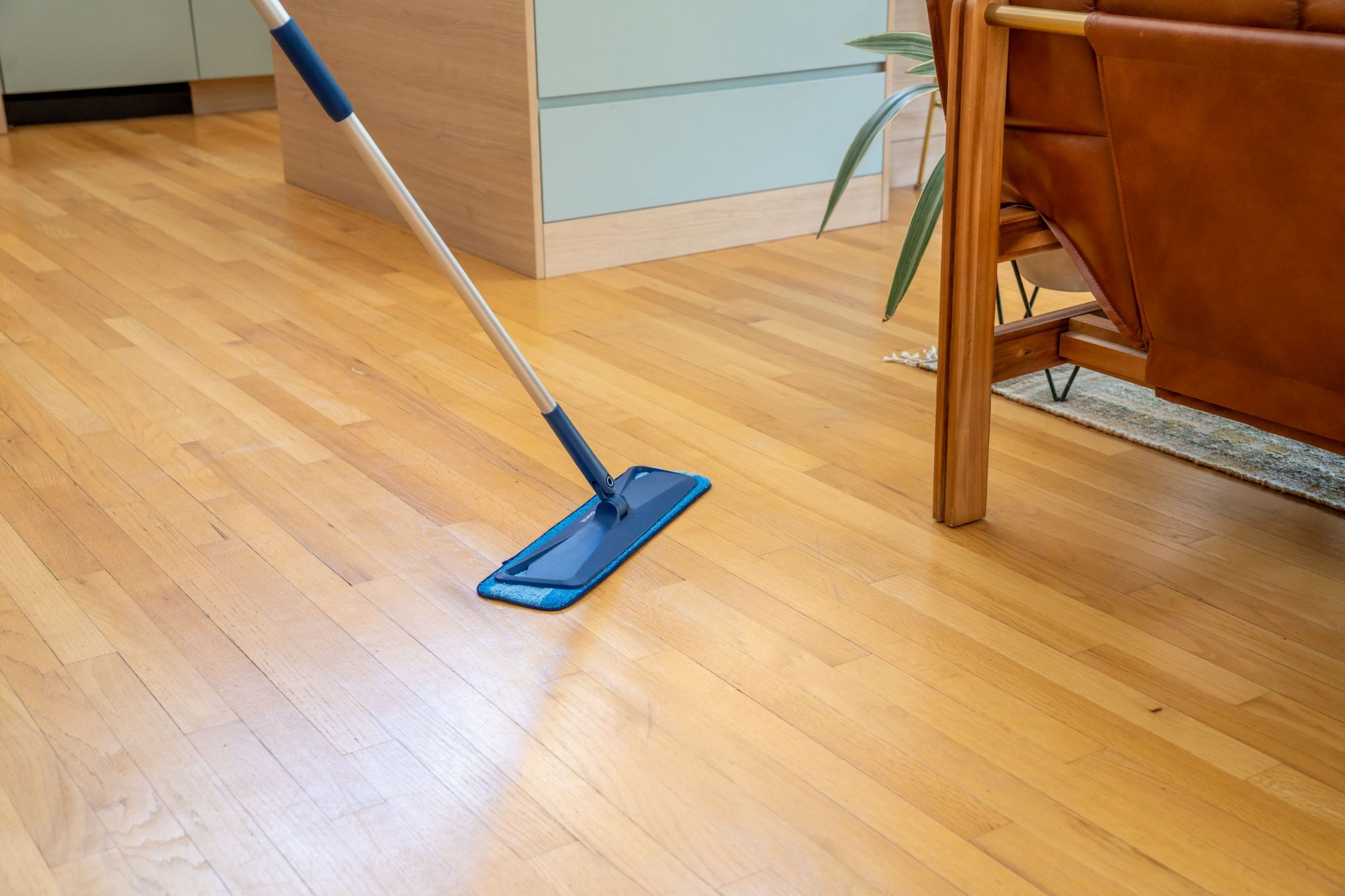 How To Mop Hardwood Floors With Vinegar