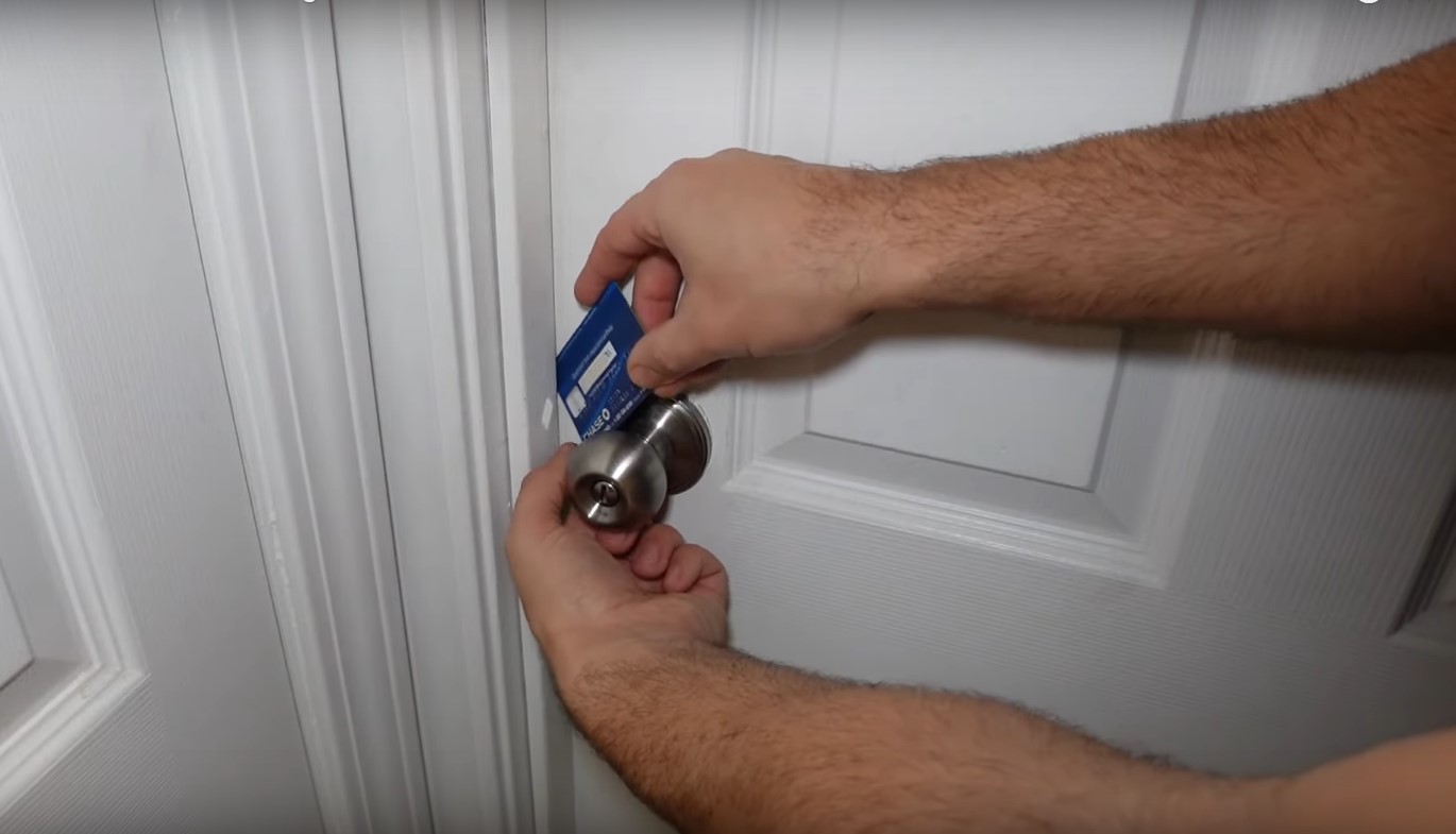 How To Open Locked Door With Card