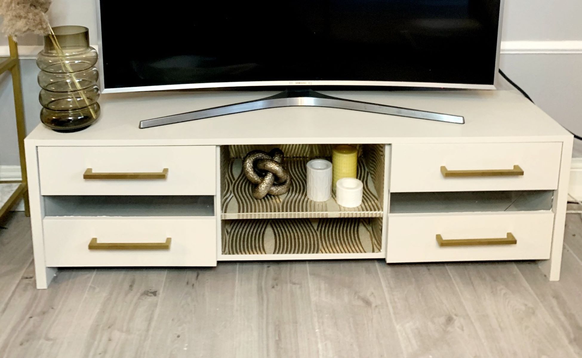 How To Paint A TV Stand