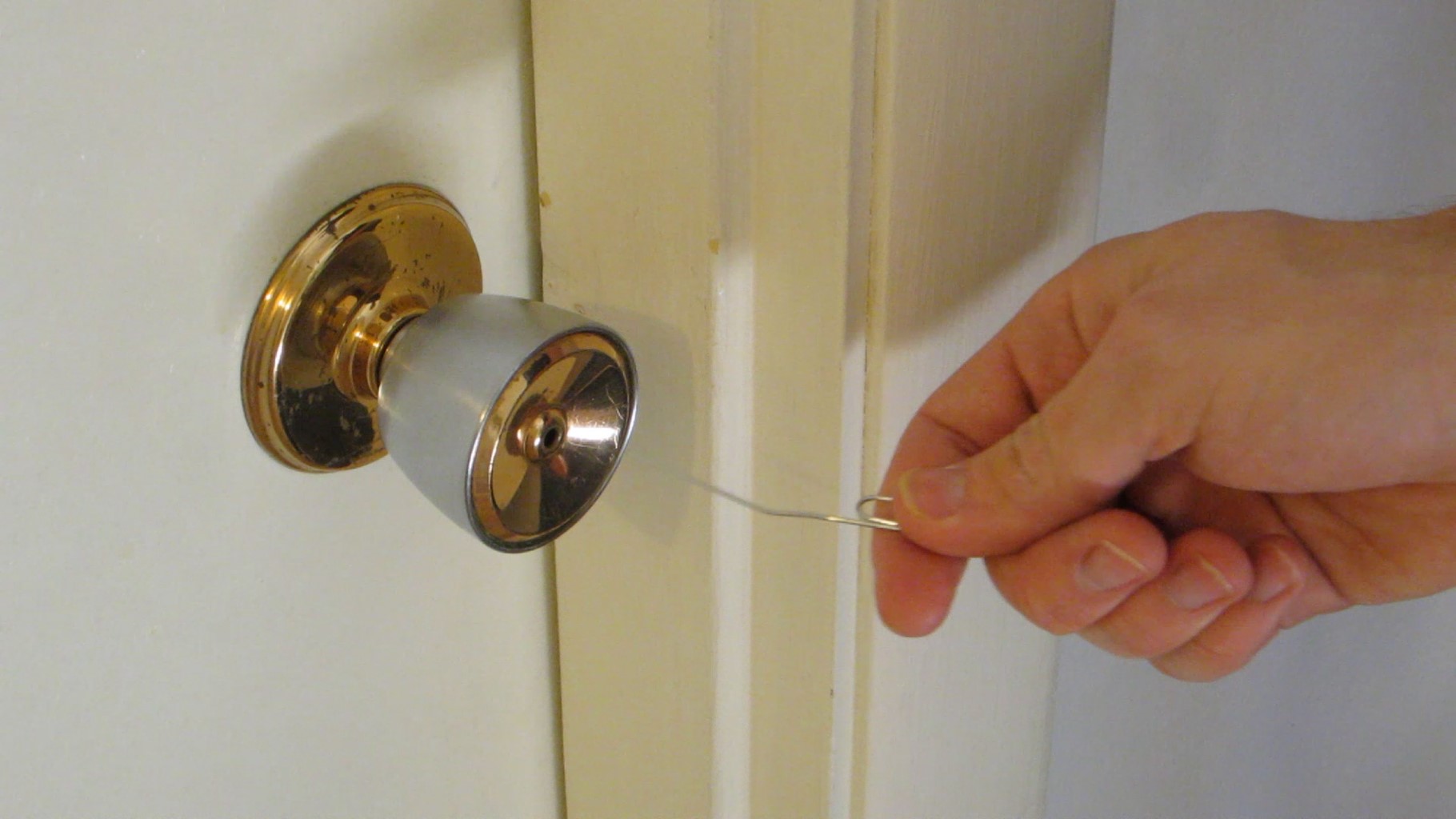 How To Pick A Lock On A Door With A Paperclip