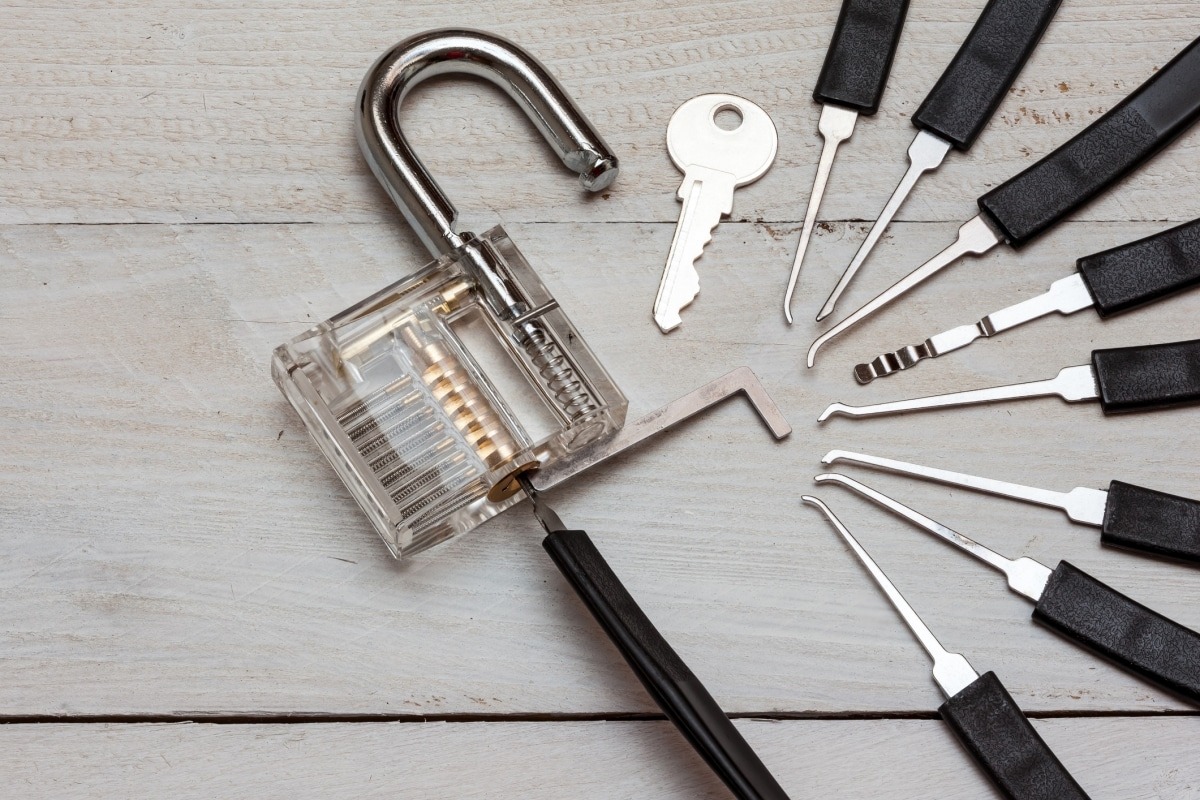 How To Pick A Lock With A Screwdriver