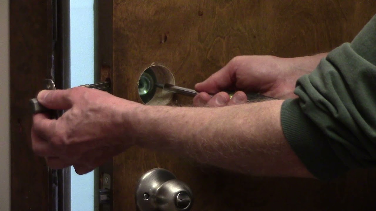 How To Remove A Deadbolt Lock From A Door