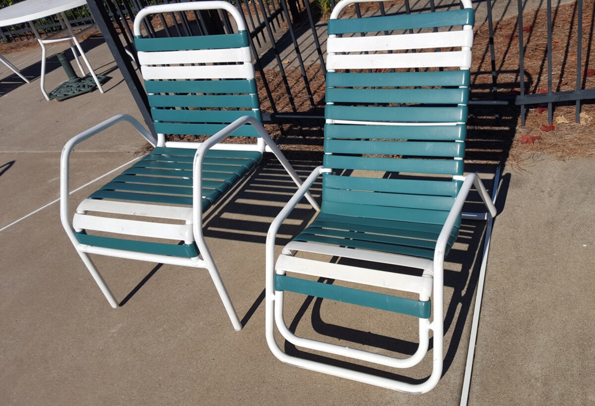 How To Restrap Patio Chairs