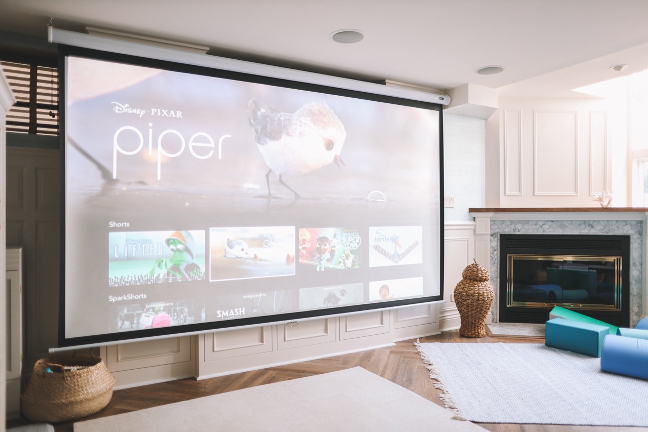 How To Set Up A Projector Screen