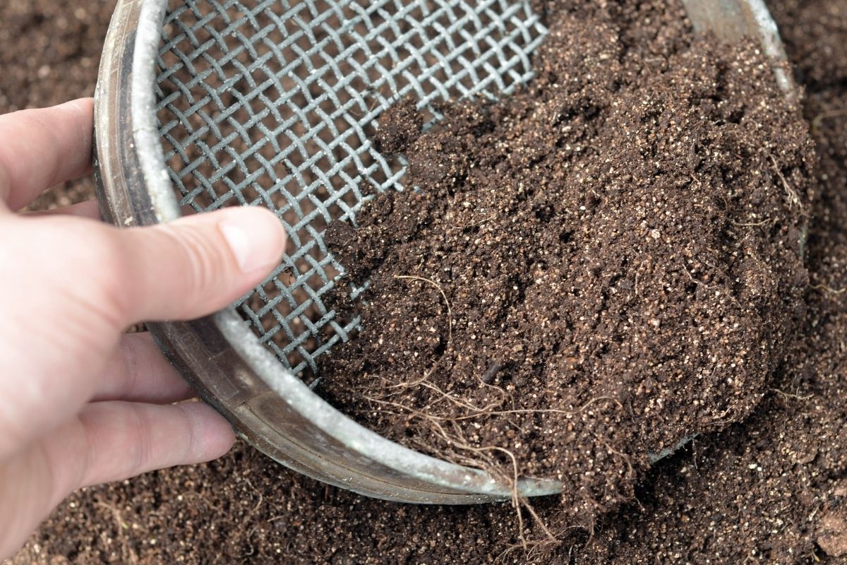How To Sift Fines Out Of Soil Mix