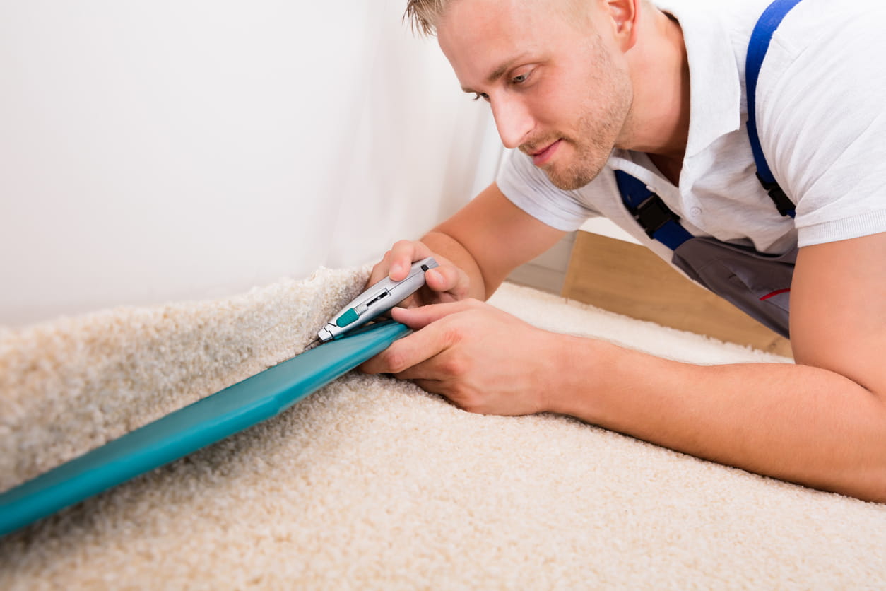 How To Stretch A Carpet Without A Knee Kicker