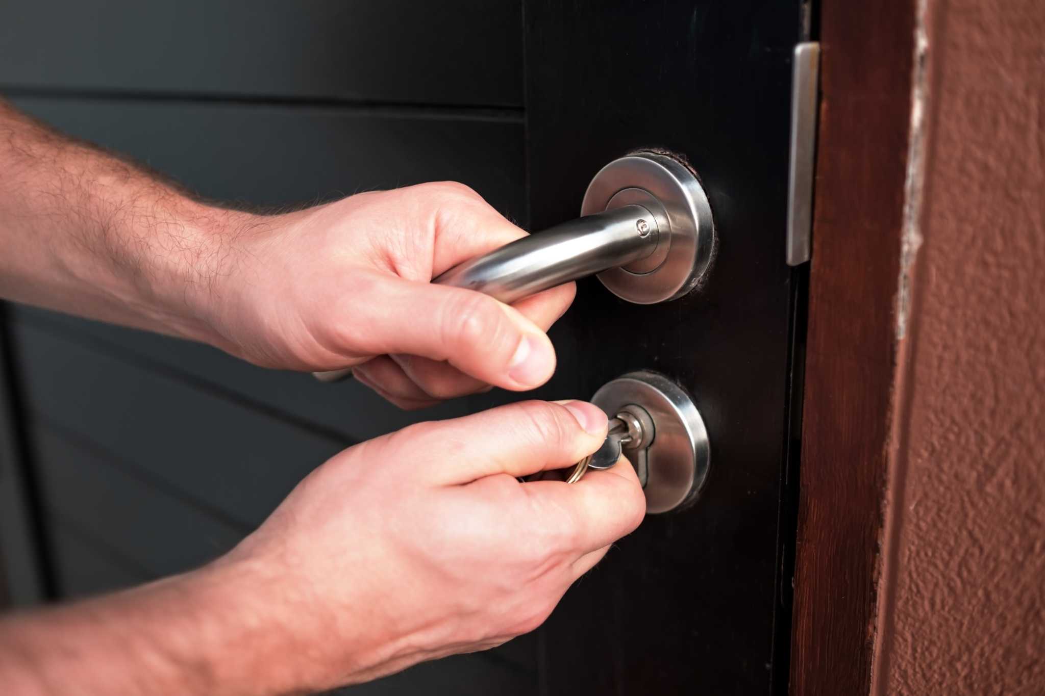 How To Unlock A Jammed Door Lock