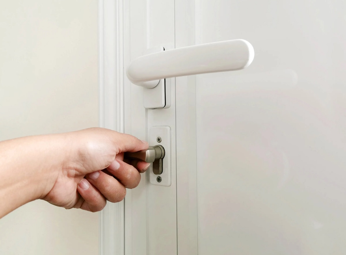 How To Unlock Turn Lock Door