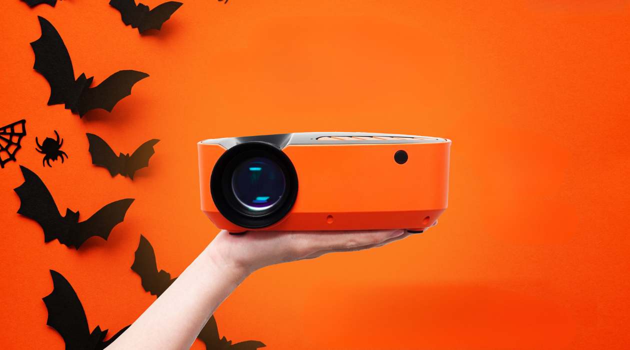 How To Use A Projector For Halloween