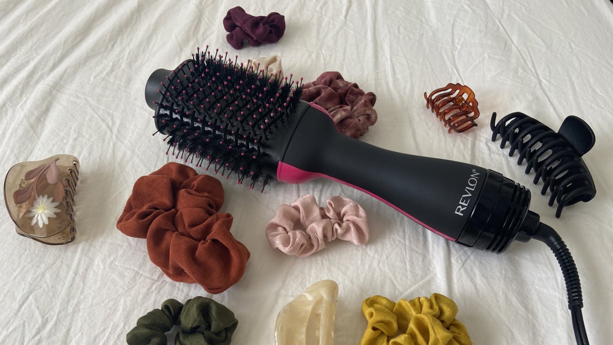 How To Use A Revlon Hair Dryer Brush