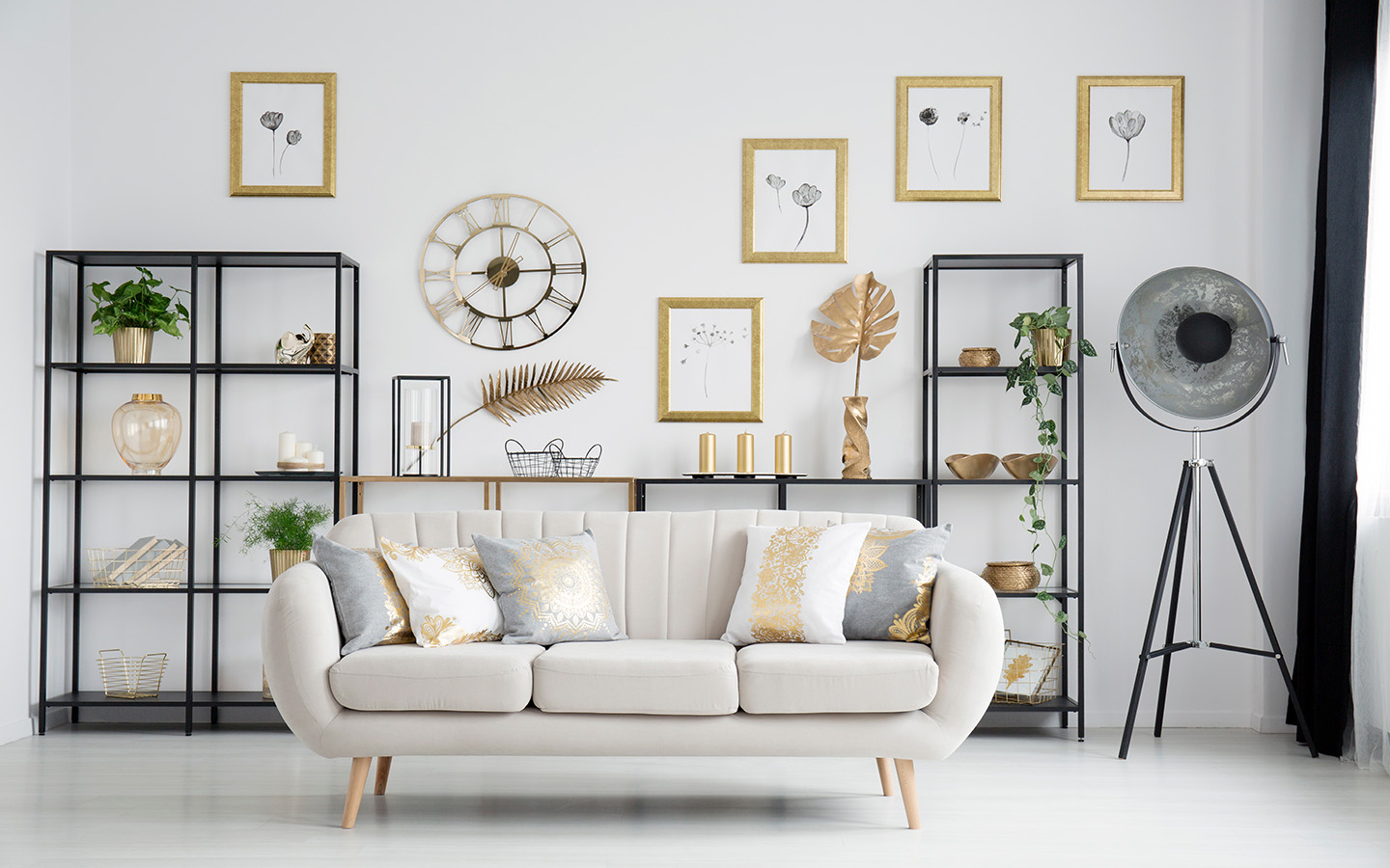 How To Use Gold In Home Decor