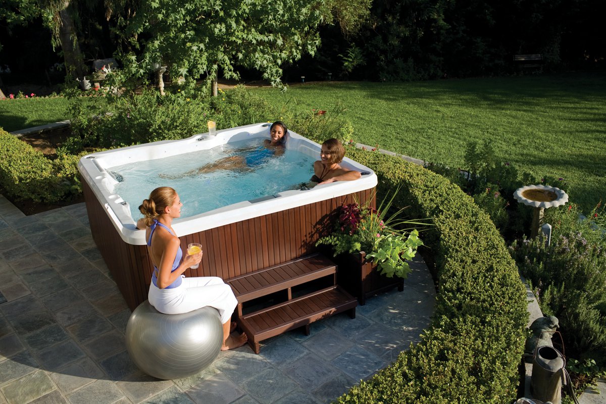 How To Use Hot Tub In Summer