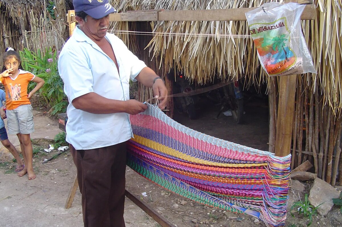 How To Weave A Mayan Hammock