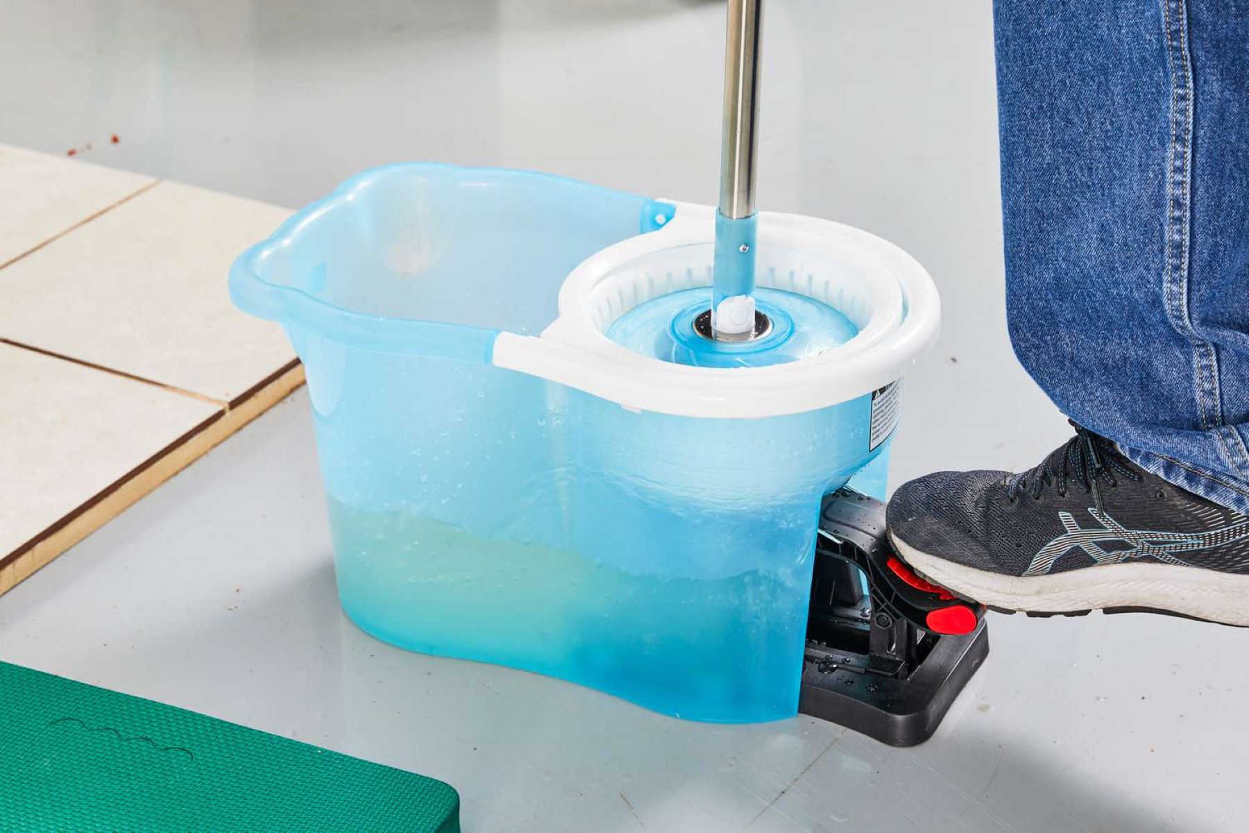 Hurricane Spin Mop – How To Remove Mop Head