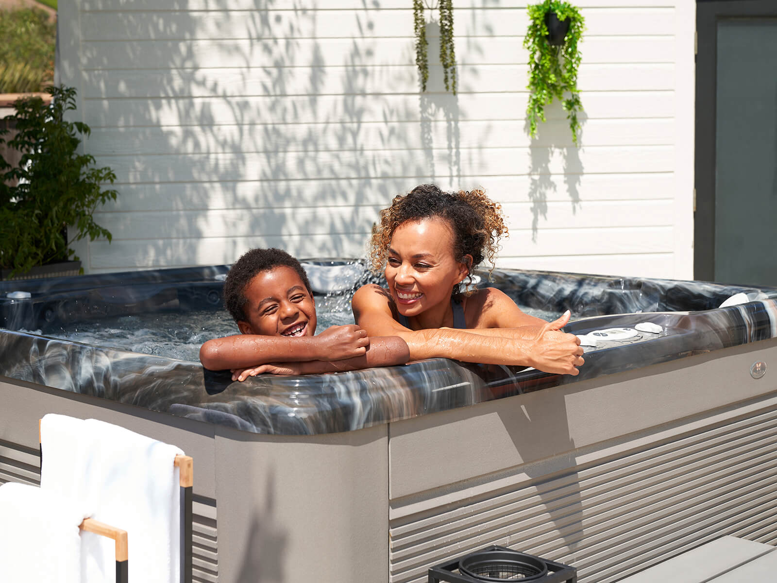What Age Can Go In A Hot Tub